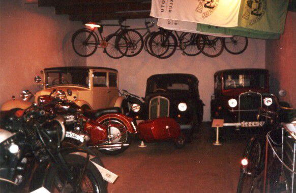 Auto moto vetern muzeum - esk Ves