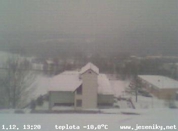Webov� kamera Jesen�ky - severn� h�eben - Pohled z Jesen�ku, vlevo Keprn�k 1423 m., vpravo �er�k 1351 m.